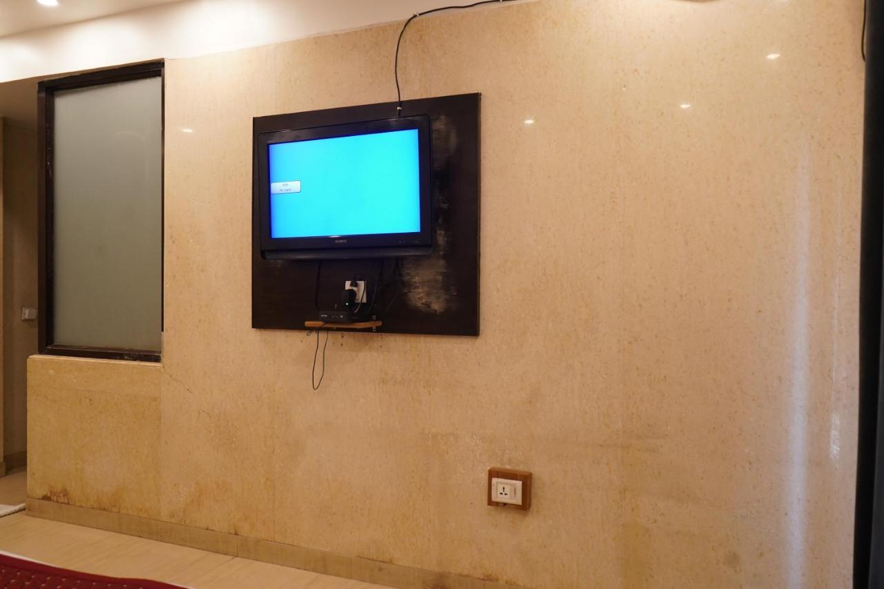 Hotel O Delhi, Near Karol Bagh Main Market And Metro Station Ню Делхи Екстериор снимка
