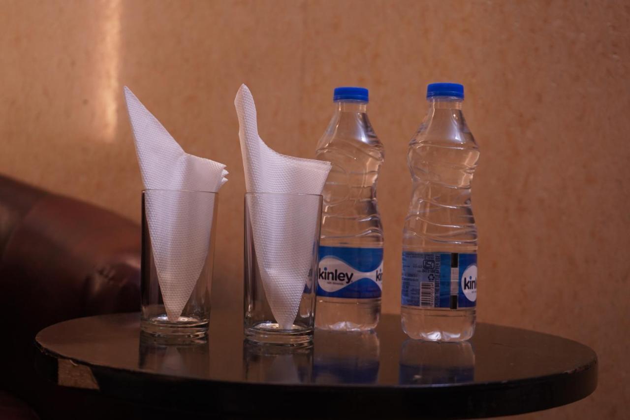Hotel O Delhi, Near Karol Bagh Main Market And Metro Station Ню Делхи Екстериор снимка